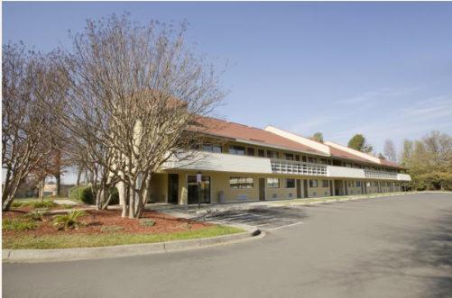 Royal Inn Charlotte Ngoại thất bức ảnh