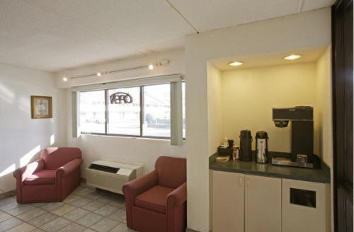 Royal Inn Charlotte Ngoại thất bức ảnh