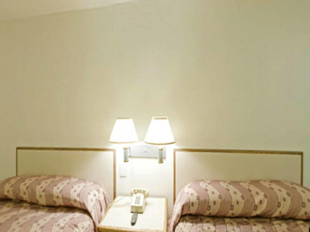 Royal Inn Charlotte Ngoại thất bức ảnh